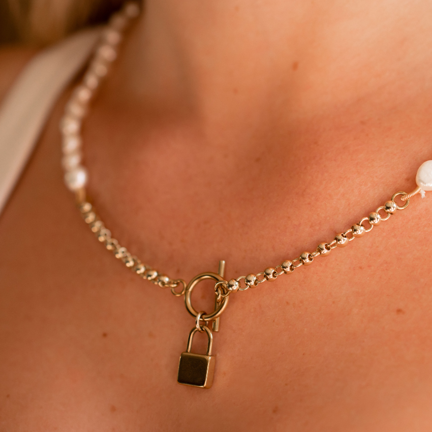 Pearls & Locks